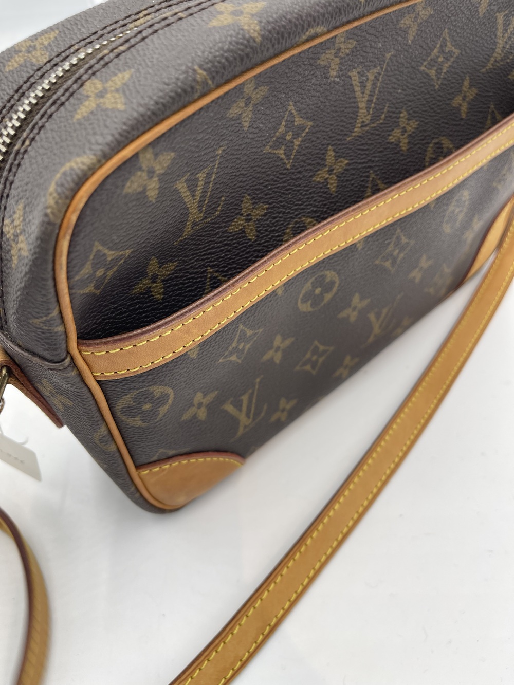 Louis Vuitton Monogram Trocadero - Picture 8 of 14